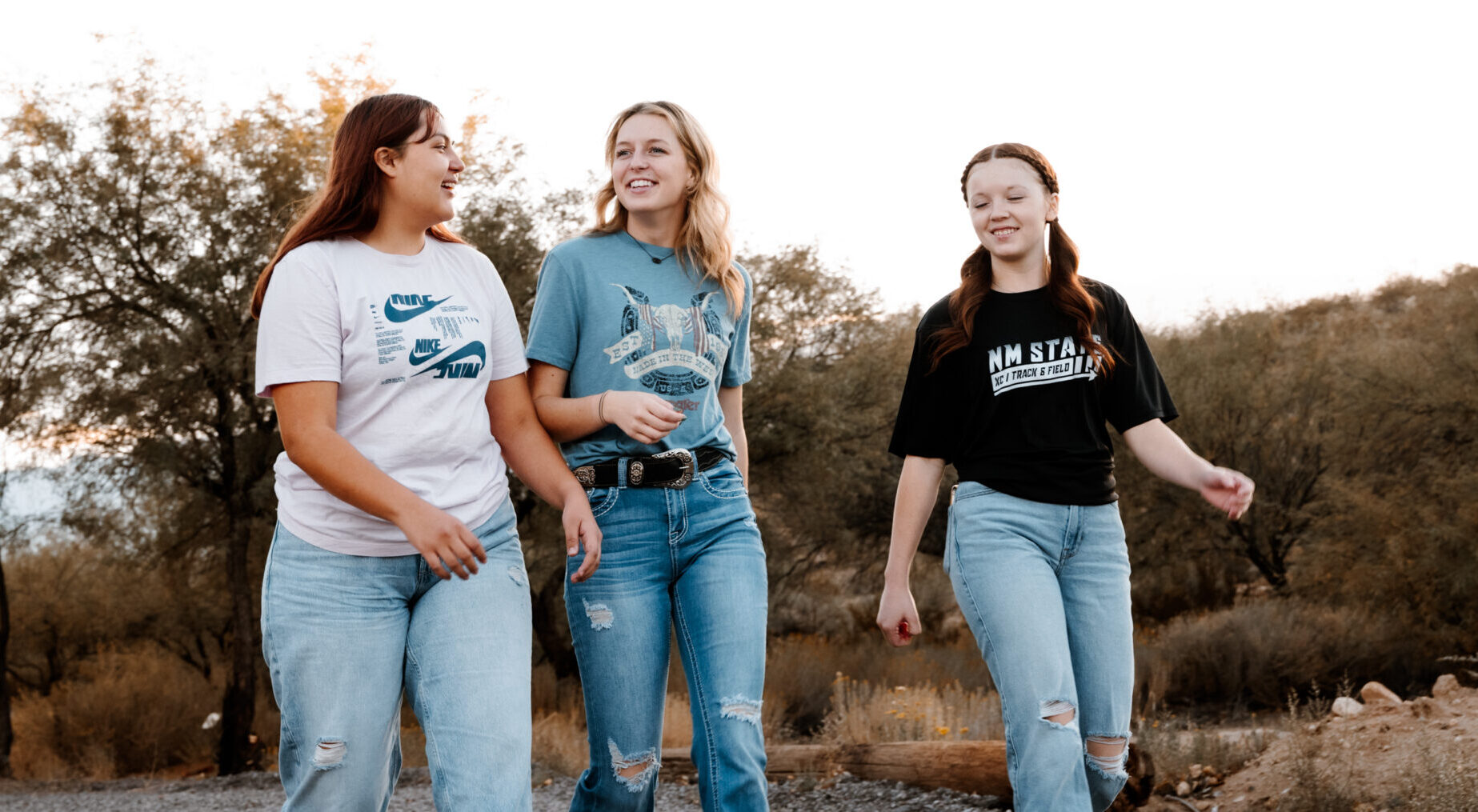 EA Biology Students learn in the Field