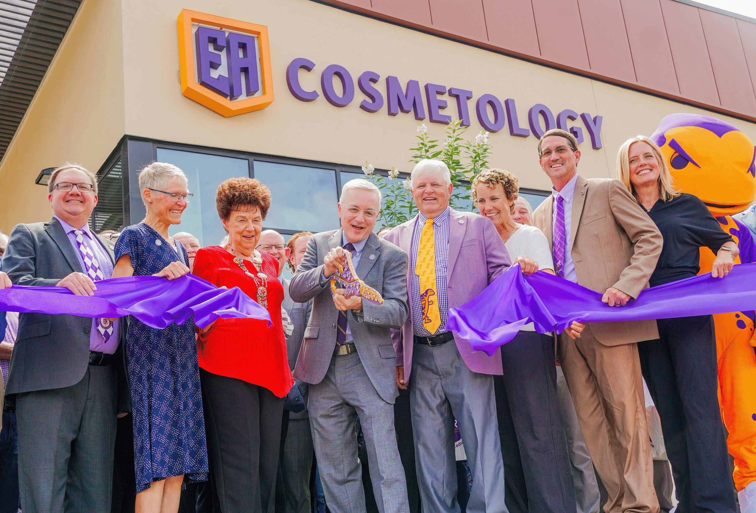 Nearly 200 Celebrate Opening of EA’s New Cosmetology Program Building